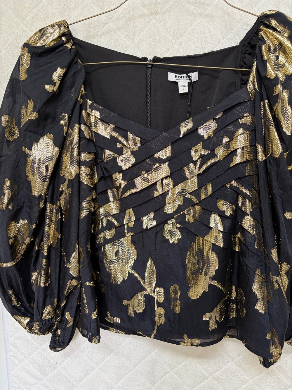 Express Black and Gold Floral Puff-Sleeve Blouse - Picture 4 of 4